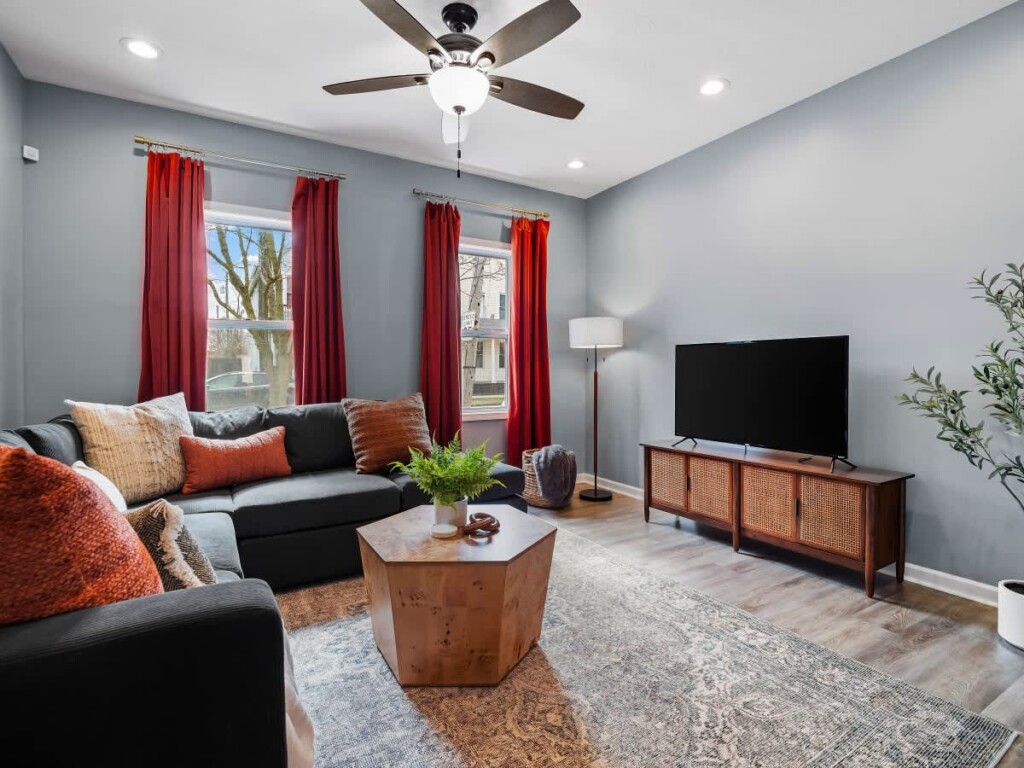 b81b0816 6b6c 48 7o0G.jpg