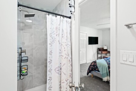 b8514b2c ffcc 44 yjdTr.jpg