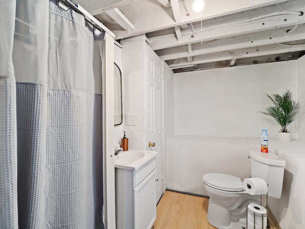 b8a17e23 9a9e 4b JdncM.jpg