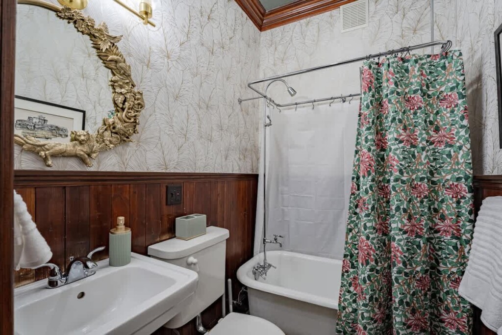 b8f58a35 b671 47 rUAke.jpg