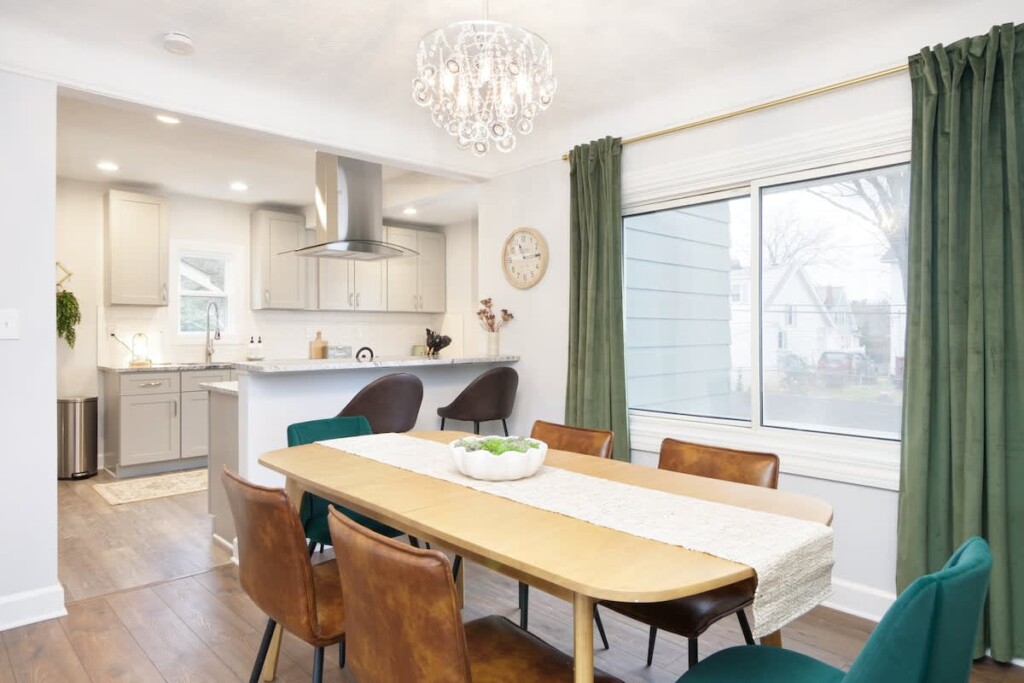 bc079f5d 9532 40 htiaL.jpg