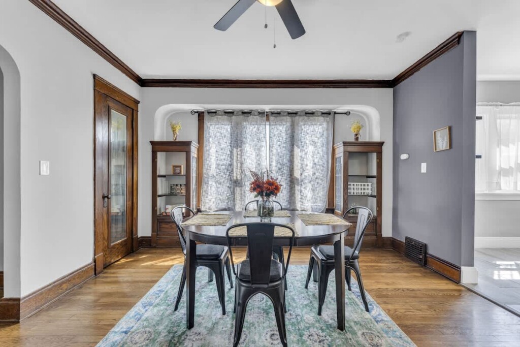 bcc7cffe 2c15 4a MRmNh.jpg