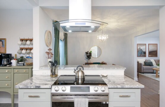 c4be2c1f 6ff4 49 L JZh.jpg