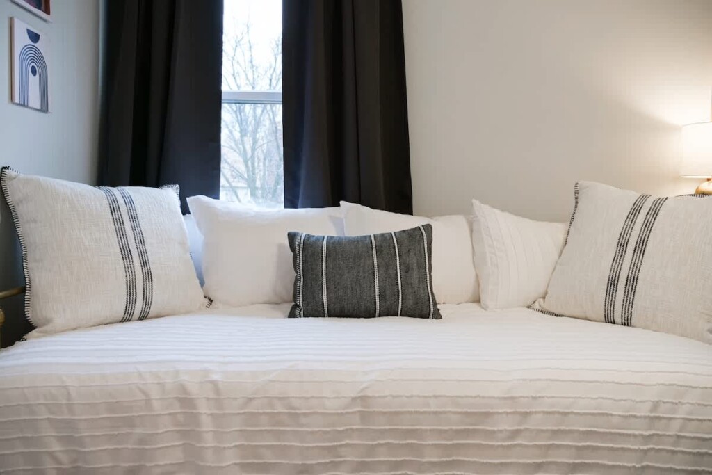 c54fdb2d 77fd 4c 0J5n1.jpg