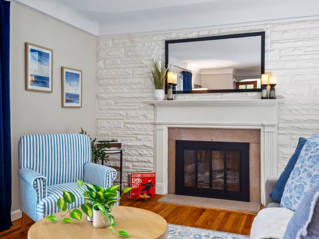 cc439e16 cef0 45 df9BG.jpg