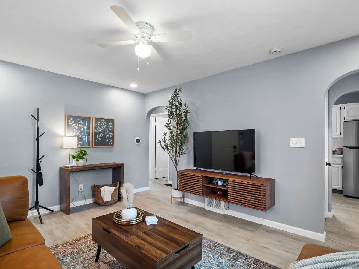 cf7015ff 51e7 4d CadU .jpg