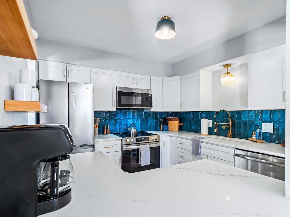 d24bcde8 647b 4b AbZ z.jpg