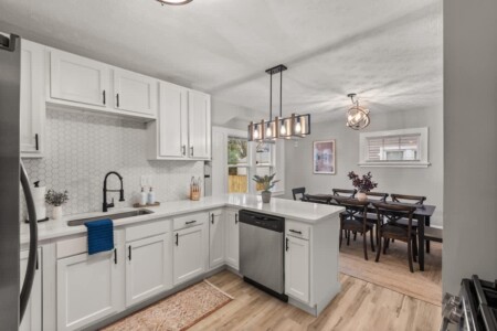 d2edd76a 8318 4e uAZss.jpg