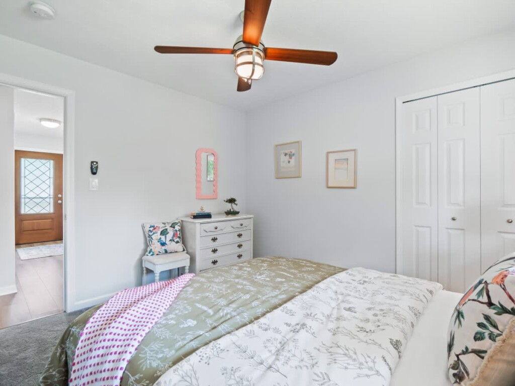 d41e24e5 b7ae 4c 0fNaz.jpg