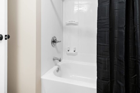 d66bd481 9f03 4f ARUff.jpg