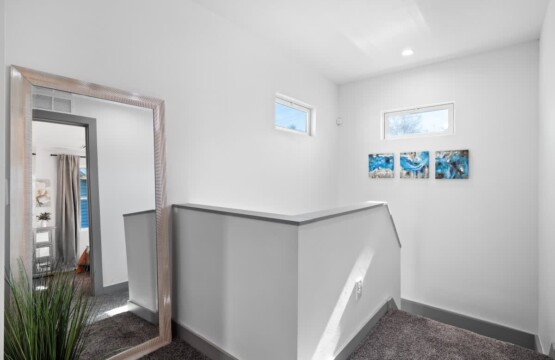 d831262a 4f27 4f BzhXB.jpg