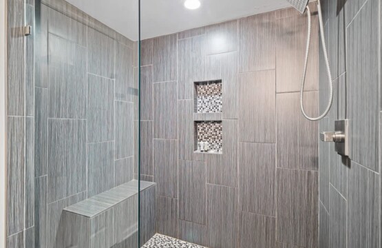 d87533cb aaeb 4d.NqIw .jpg