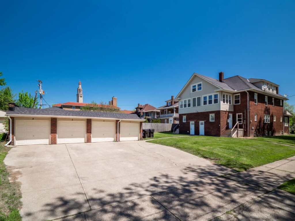 da40adc0 eee7 46 56aC8.jpg