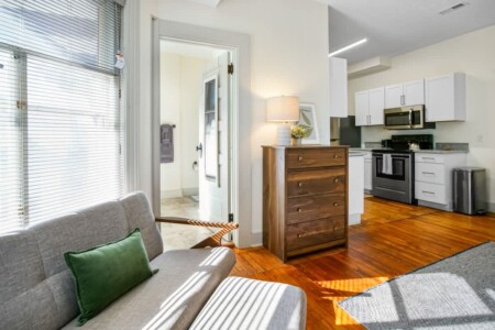 da521e10 379c 47 g3j6N.jpg