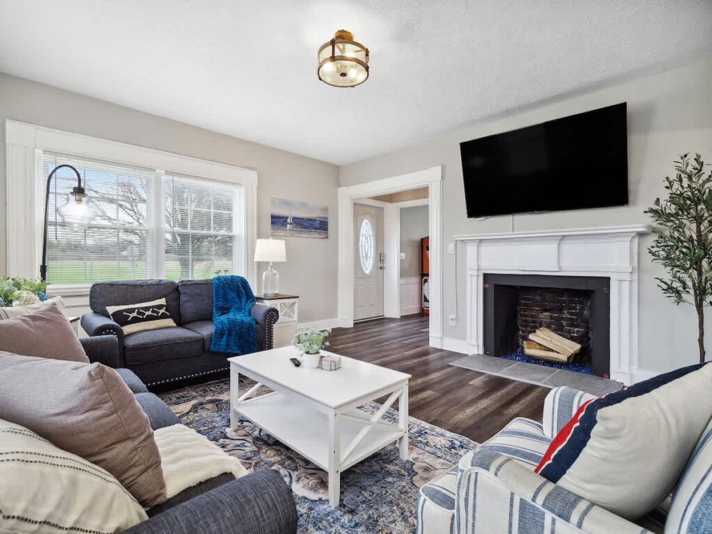 dd142738 073c 4d QDedR.jpg