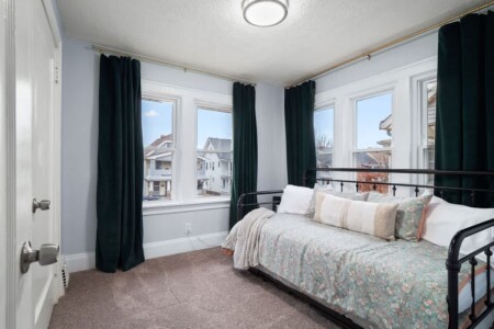 e0f93796 14be 4d R7 dU.jpg