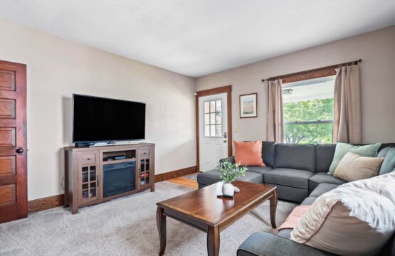 e12bbbf0 a55e 49 I8IXs.jpg