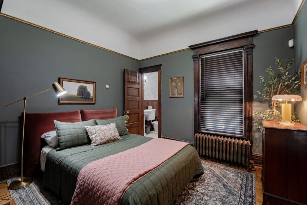 e203dce6 01a7 42 tAHp2.jpg