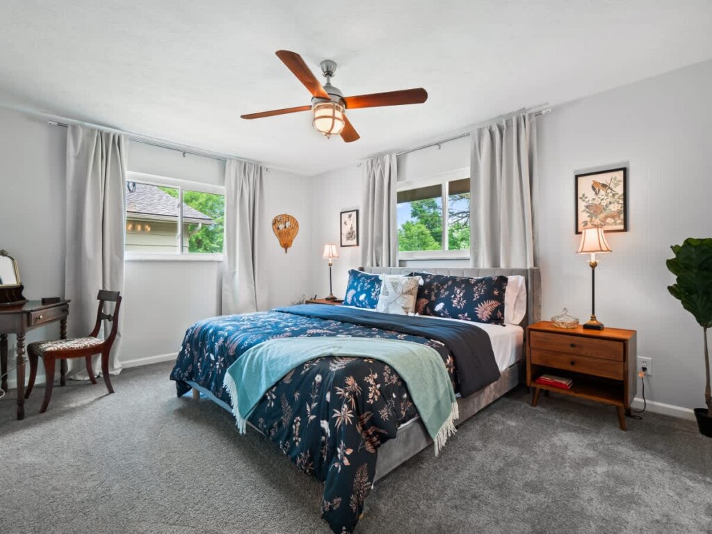 e54a5540 c11a 4a NWV7S.jpg