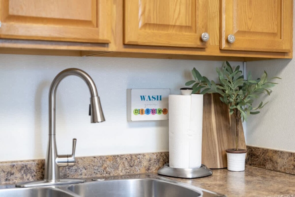 e609eff6 ee2e 4f nvNxj.jpg