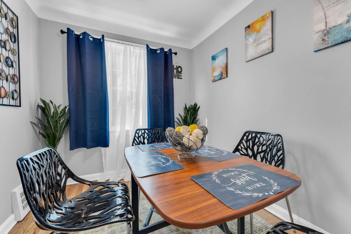 e7064691 bc9e 4a VT2t .jpg