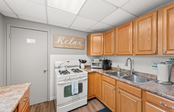 e951a77b 46e3 4d dF qG.jpg