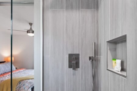 ed9aaa30 d595 4f N4VDN.jpg