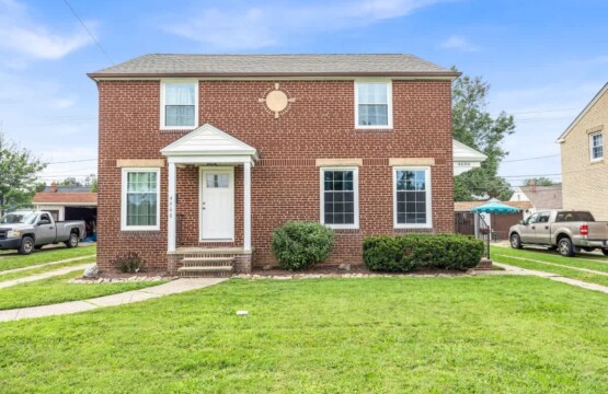 edc45b96 682b 42 8EAjX.jpg