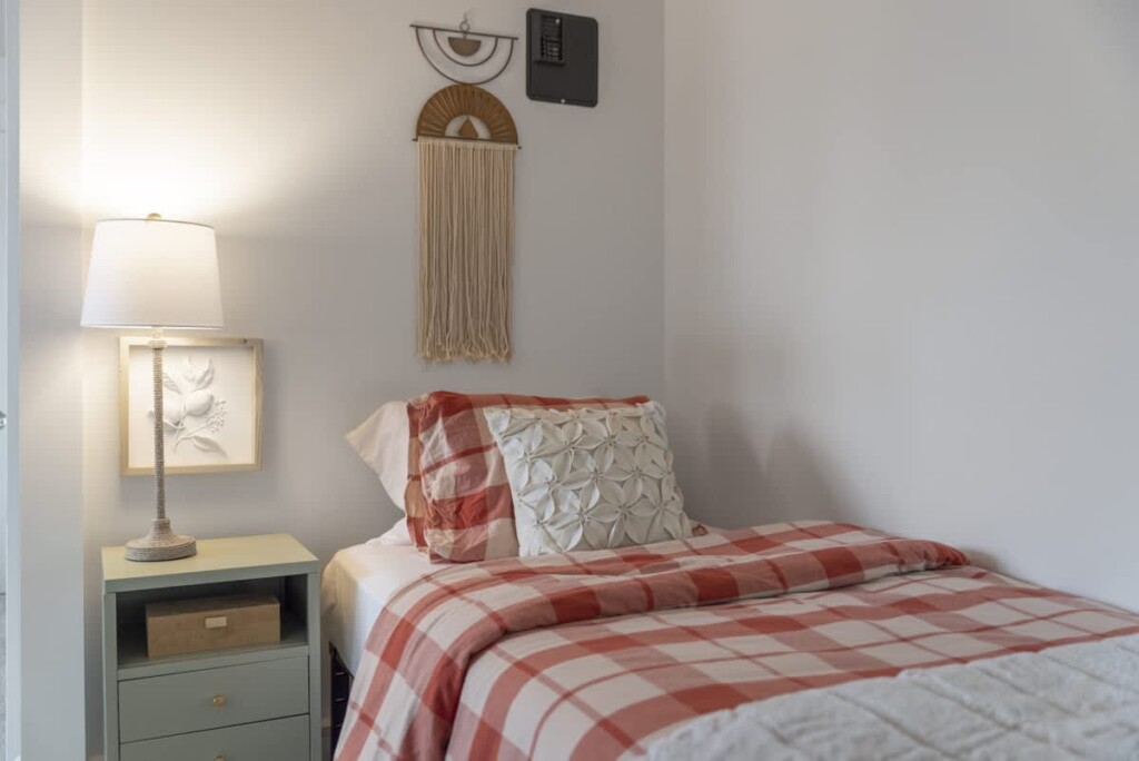 ee34b12b 0e9c 49 5w2Yr.jpg