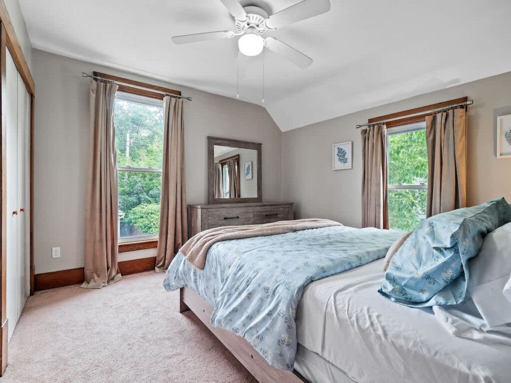 ef11e7f3 4a18 4c kzSIo.jpg