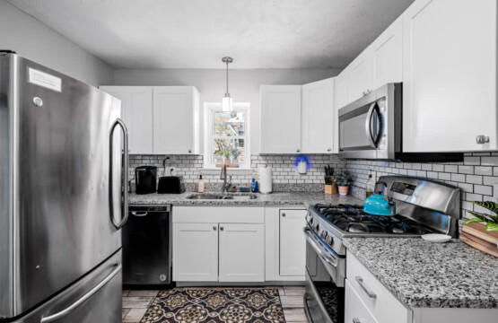 f05b6a80 76c2 48 KoiwX.jpg