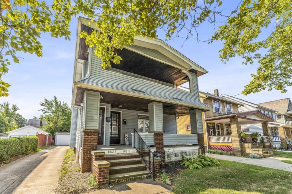 f3b882e2 27c0 4e Bnzfw.jpg