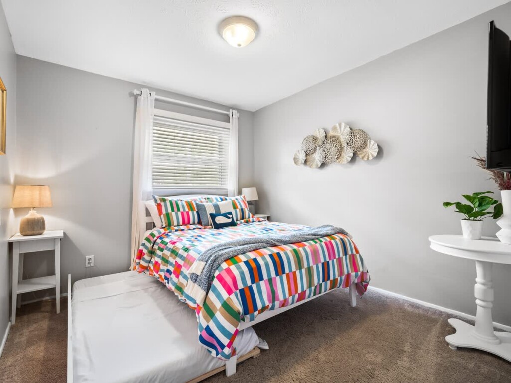 f4bbe593 df84 4d isJbL.jpg