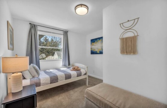 fbf992d8 f676 4b zrfXX.jpg