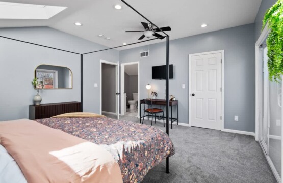 fe524b05 7a70 49 i MZL.jpg