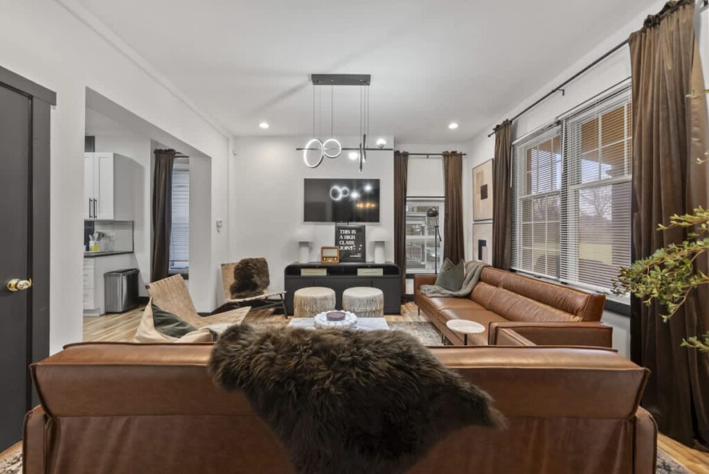 fe5854ab aa39 4f jlDda.jpg