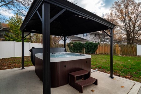 00ce9d6e 8861 43 uyJwB