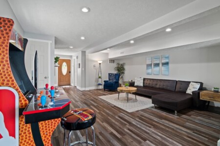 01b492ae 51d3 44 hXF i