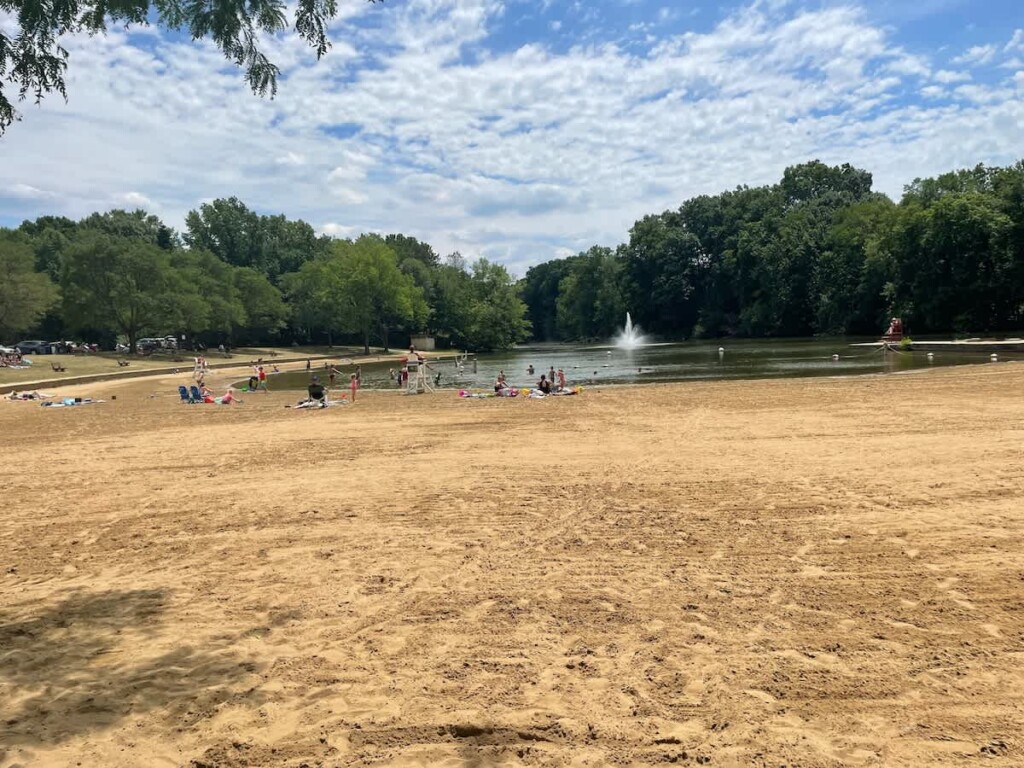 0367e7a5 2043 4a FNyjO