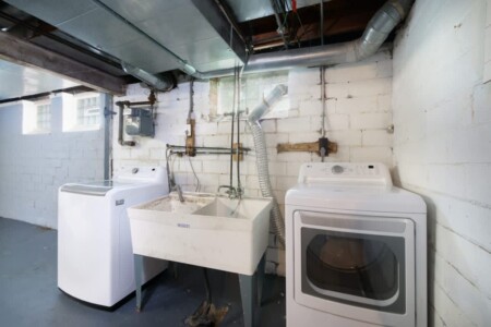 042a72b2 0596 4a xvuwJ 1