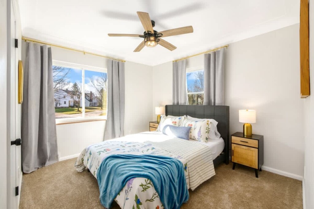 064c15c1 44ef 4e swKpE