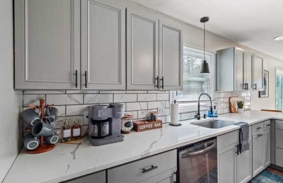 07d6460b 3d70 40 eiAlX