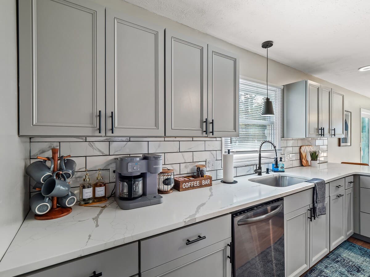 07d6460b 3d70 40 eiAlX