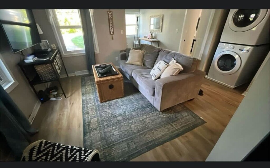 083a2fb6 9ff0 41 Zgv4B