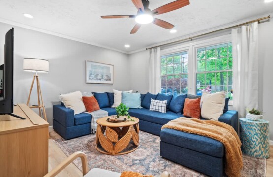 0b279e25 4127 46 HIidj