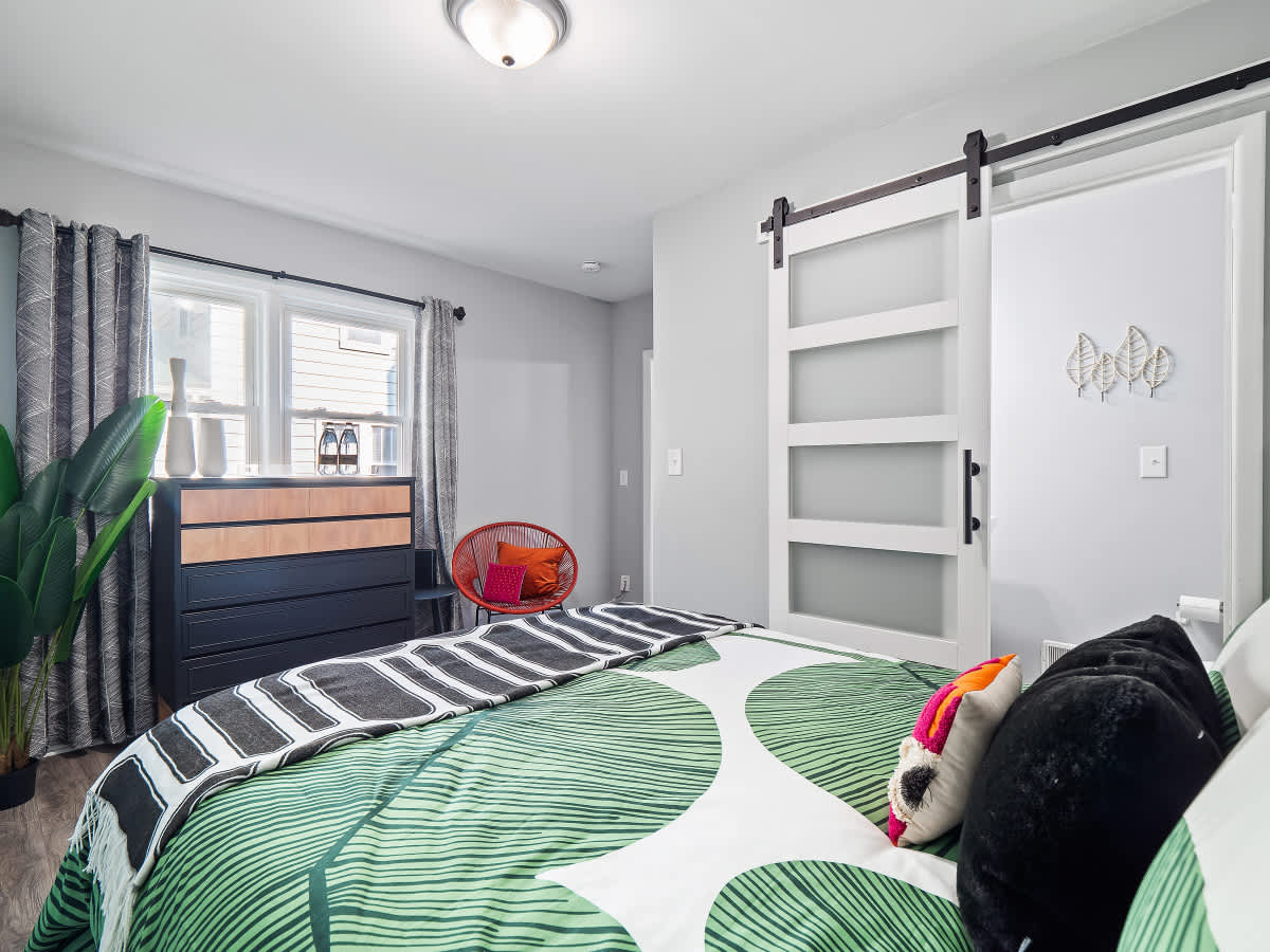 0da0e9a1 f386 4b 9ozw8