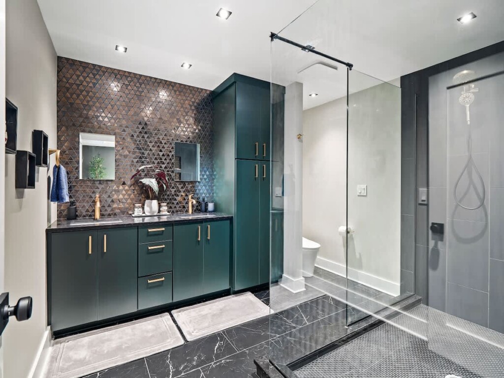 0f064f1b 7569 47 07J s 1