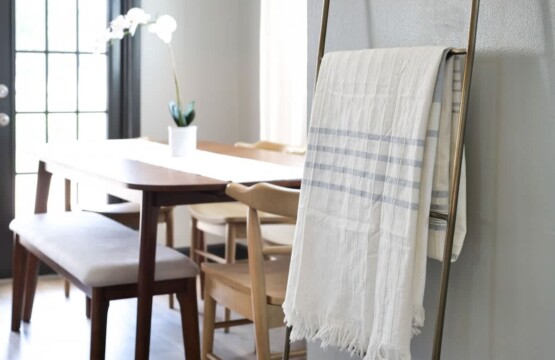 0f5a4b61 0272 4a T5XgF