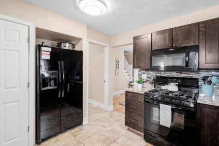 11b15493 eedc 42 cn9I