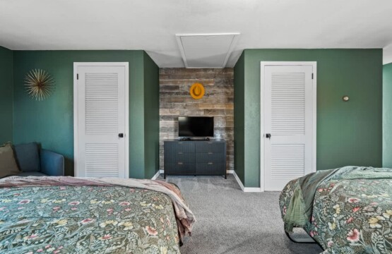 156460e7 17ab 45 GOjUk